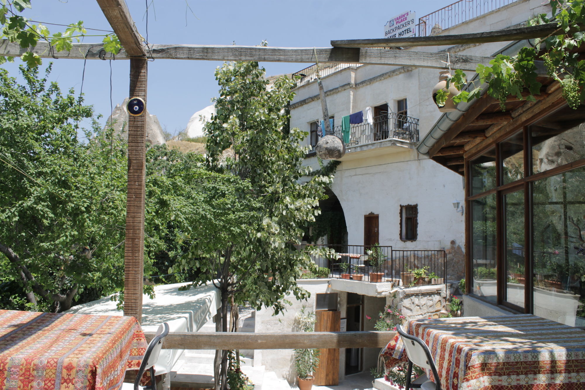 Yasin'S Place Backpackers Cave Hostel Göreme Zewnętrze zdjęcie