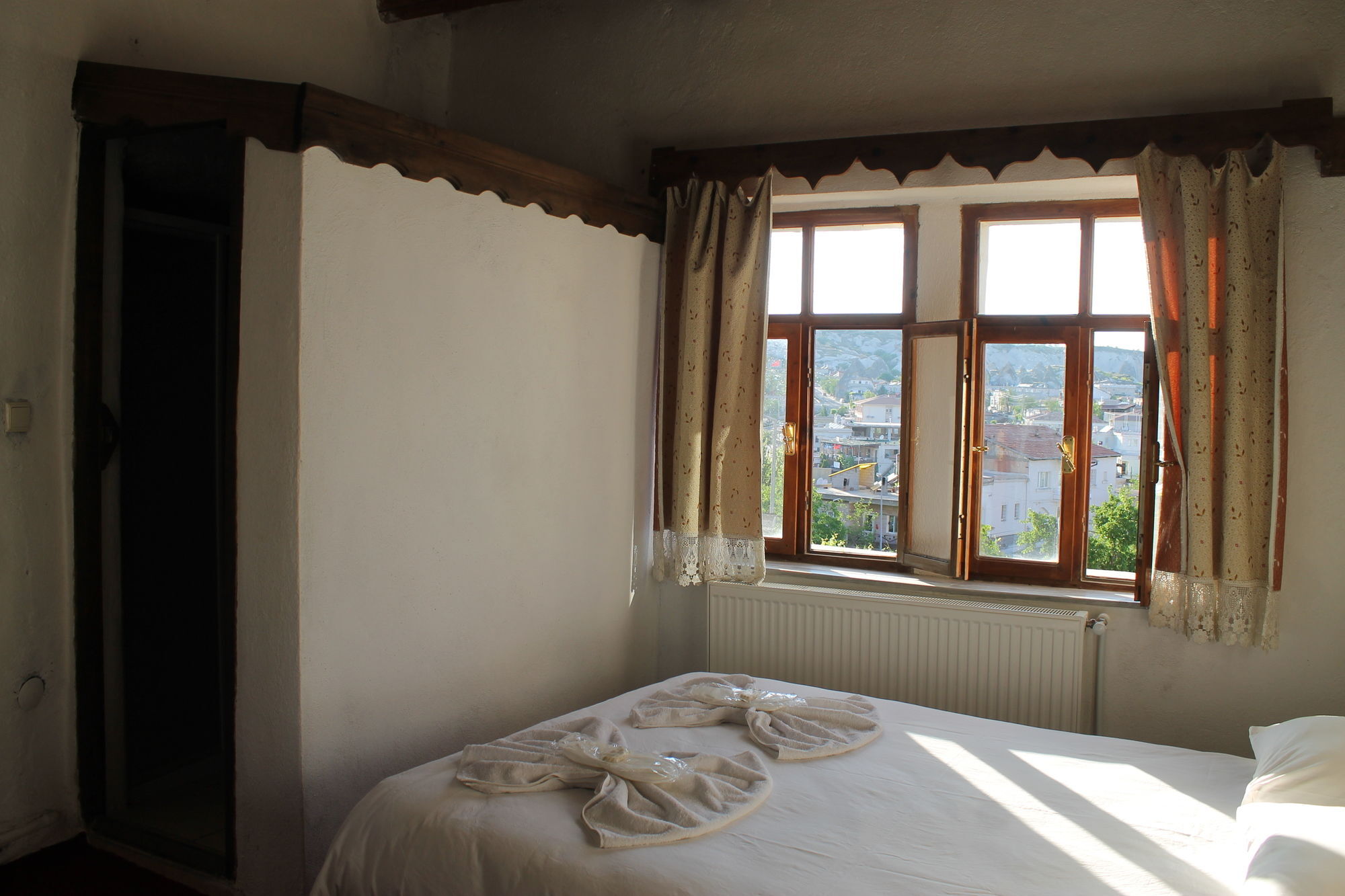 Yasin'S Place Backpackers Cave Hostel Göreme Zewnętrze zdjęcie