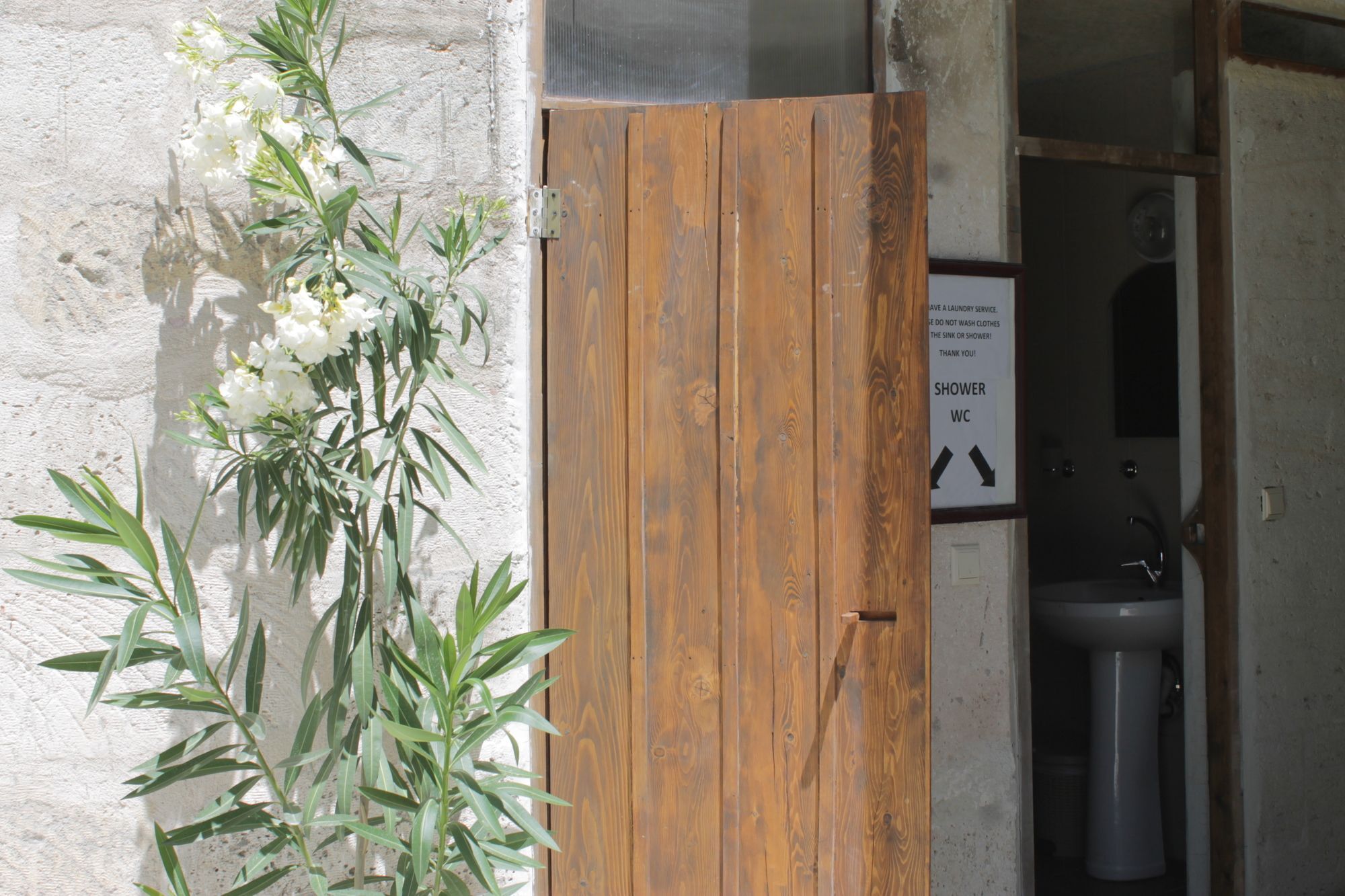 Yasin'S Place Backpackers Cave Hostel Göreme Zewnętrze zdjęcie